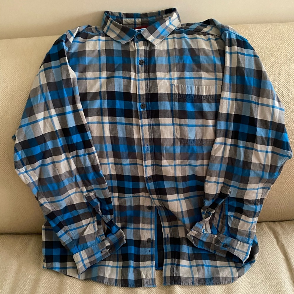 Men’s long sleeve Columbia button down
